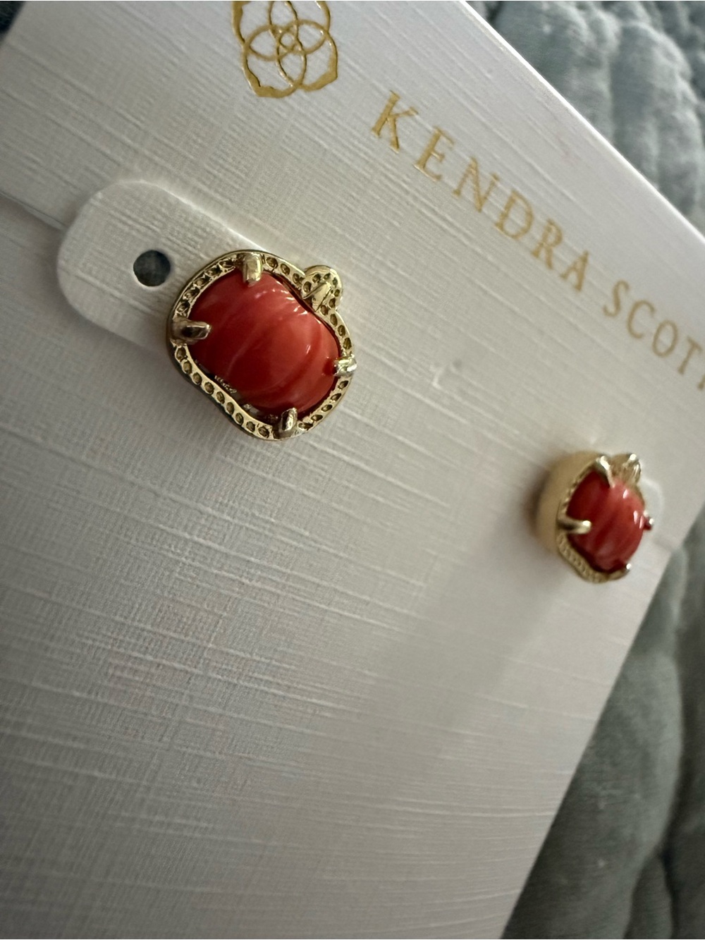 Brand New Kendra Scott Gold Pumpkin stud Holiday earrings